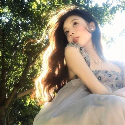 青青河畔草